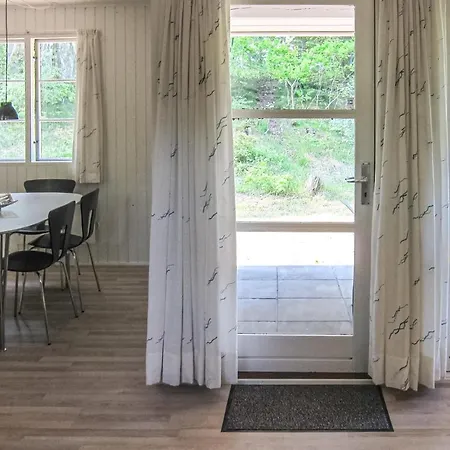 3 Bedroom Stunning In Aakirkeby *